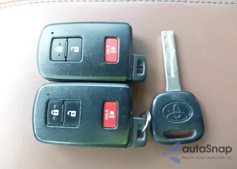 2021 Toyota Tacoma Trd Sport z USA, uszkodzony, nr VIN 3TMAZ5CN7MM146297